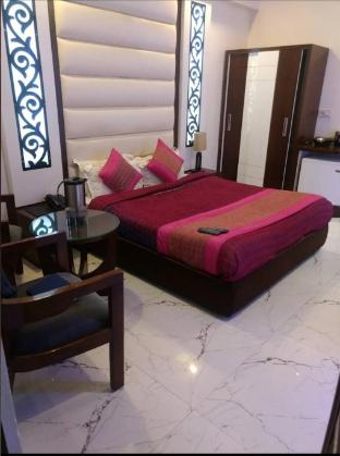 hotel rachna tourist lodge