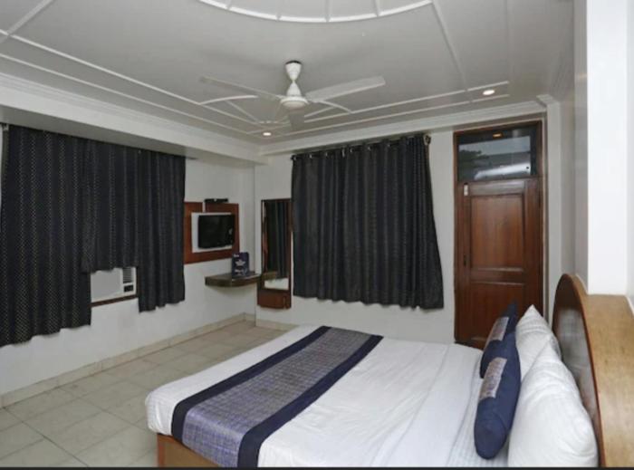 hotel rachna tourist lodge