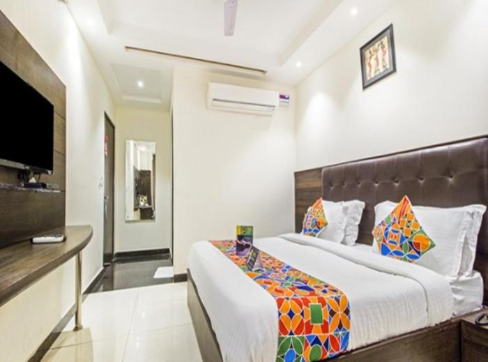 hotel rachna tourist lodge