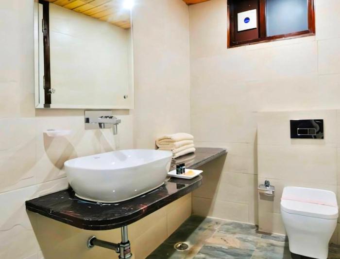 hotel rachna tourist lodge