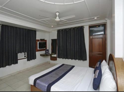 hotel rachna tourist lodge