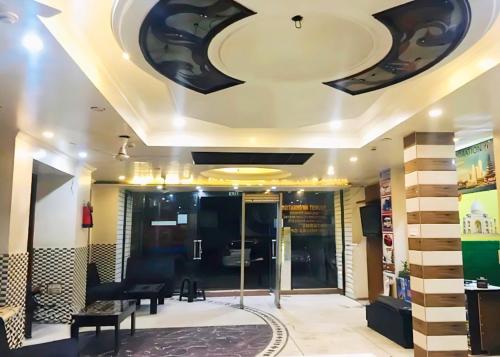 hotel rachna tourist lodge