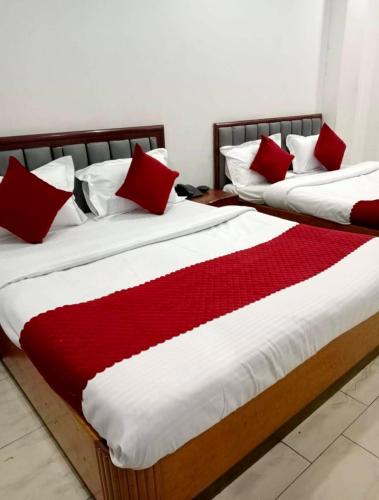 hotel rachna tourist lodge