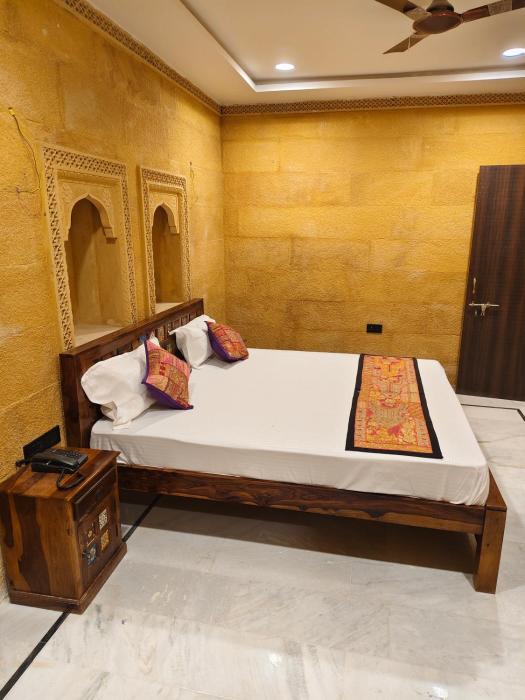 hotel desert castle jaisalmer