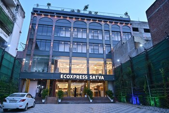 ecoxpress satva varanasi