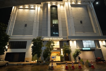 hotel okati begumpet