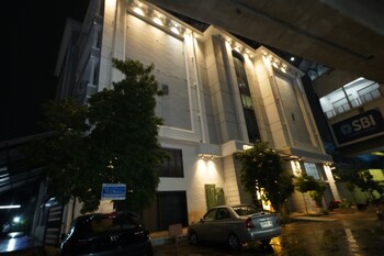 hotel okati begumpet