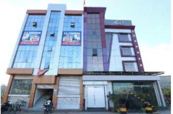 Hotel Royal Castle Lucknow,,2 star