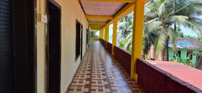 aabhai beach resort malvan