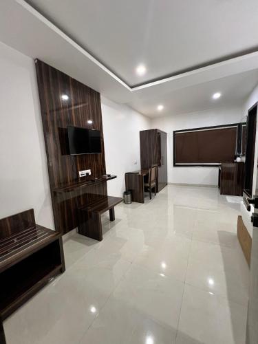 Hotel Grand Tulsi Nanded,,4 star