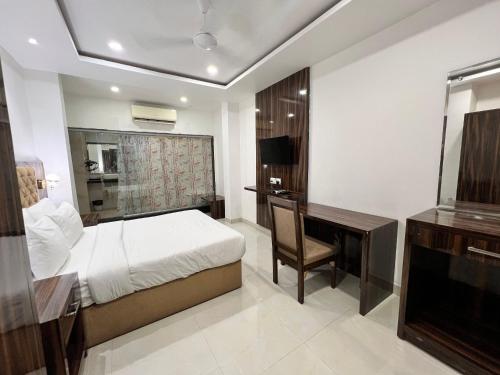 Hotel Grand Tulsi Nanded,,4 star