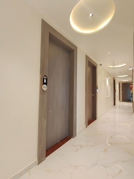 Hotel R Gold,,2 star