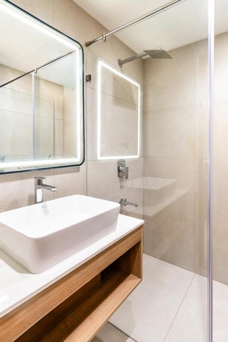 hotel lenexa by bestinn leisure