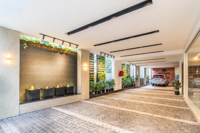 hotel lenexa by bestinn leisure