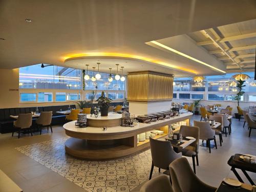 hotel lenexa by bestinn leisure