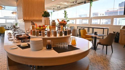 hotel lenexa by bestinn leisure