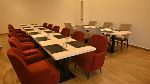 hotel lenexa by bestinn leisure