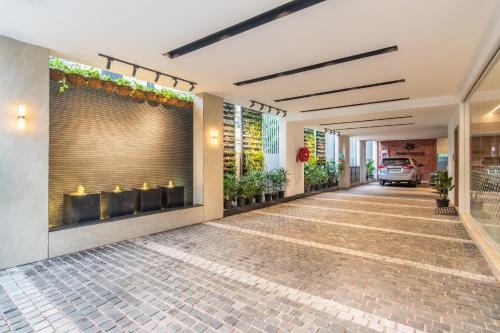 hotel lenexa by bestinn leisure