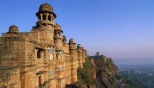 hotel royal aanandam