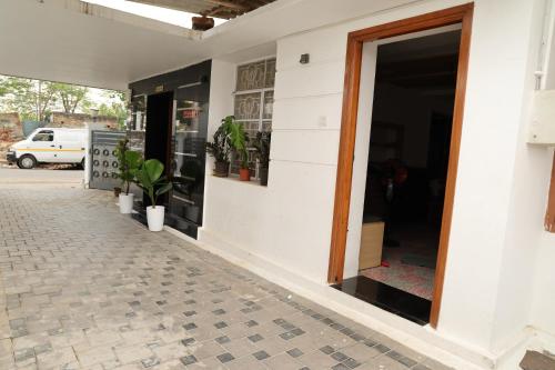 aaru residency