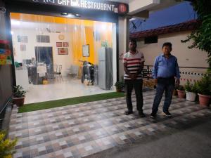 mangalmurti himalyan hotel