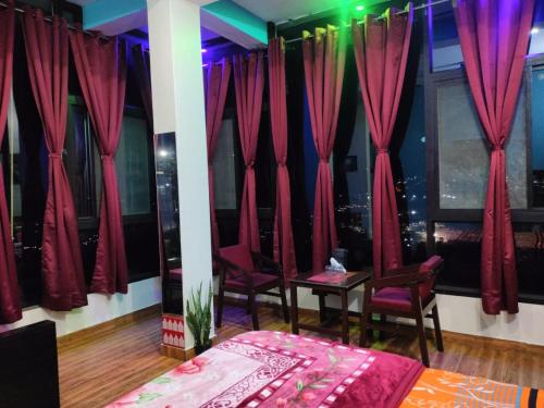 mangalmurti himalyan hotel