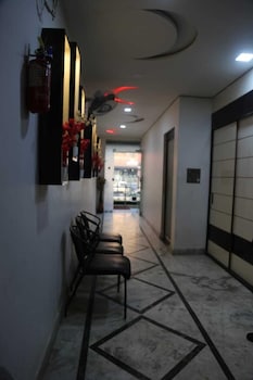 hotel blue berry agra