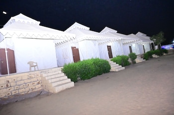 the royal sam desert camp