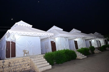 The Royal Sam Desert Camp,,2 star