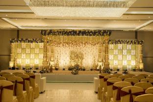 hotel tulips grand
