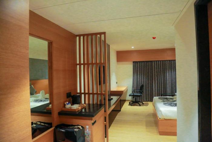 hotel tulips grand