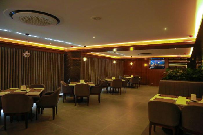 hotel tulips grand