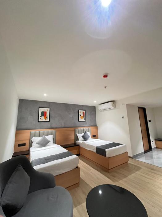 hotel tulips grand