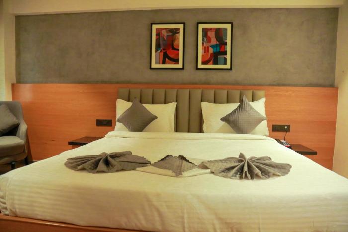 hotel tulips grand