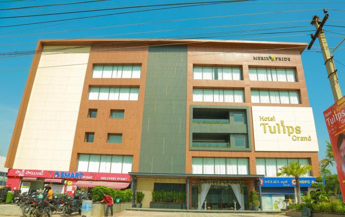 hotel tulips grand
