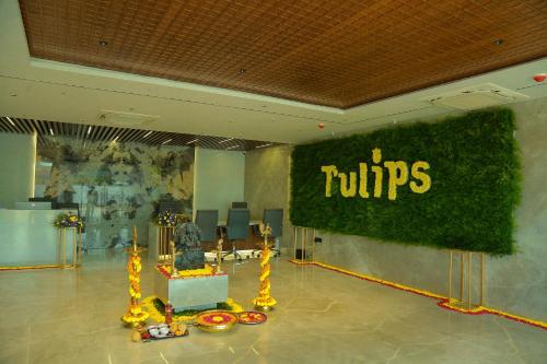 hotel tulips grand