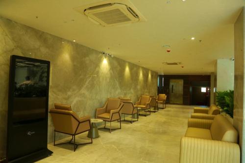 hotel tulips grand