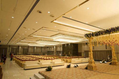 hotel tulips grand