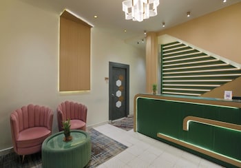 Greens Estate,,2 star