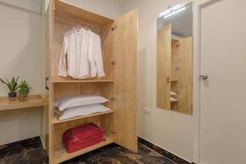 Greens Estate,,2 star