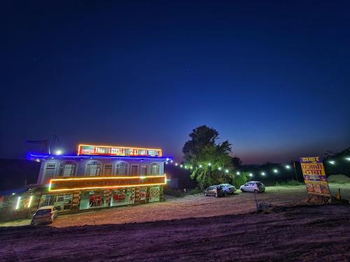 Thakur Guest House,,4 star