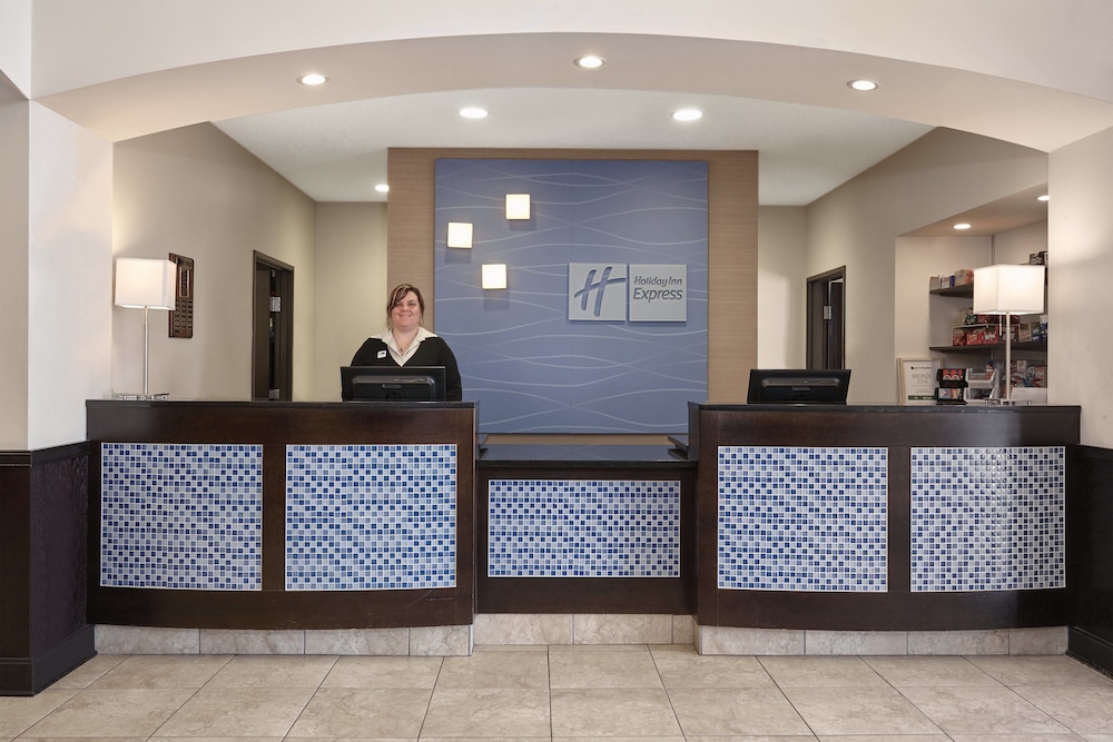 holiday inn express and suites pekin peoria area by ihg