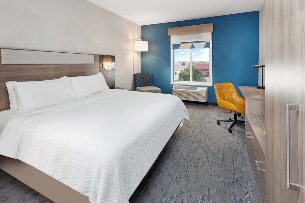 holiday inn express and suites pekin peoria area by ihg
