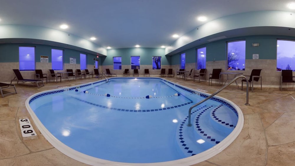 holiday inn express and suites pekin peoria area by ihg