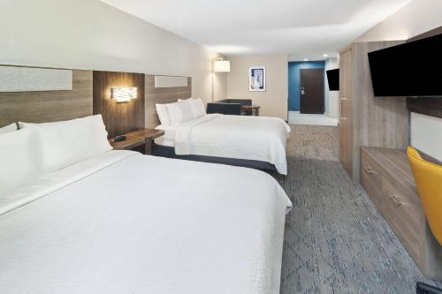 holiday inn express and suites pekin peoria area by ihg