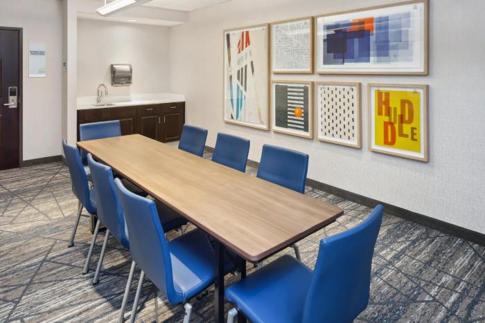 holiday inn express and suites pekin peoria area by ihg