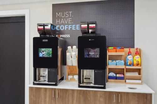 holiday inn express and suites pekin peoria area by ihg