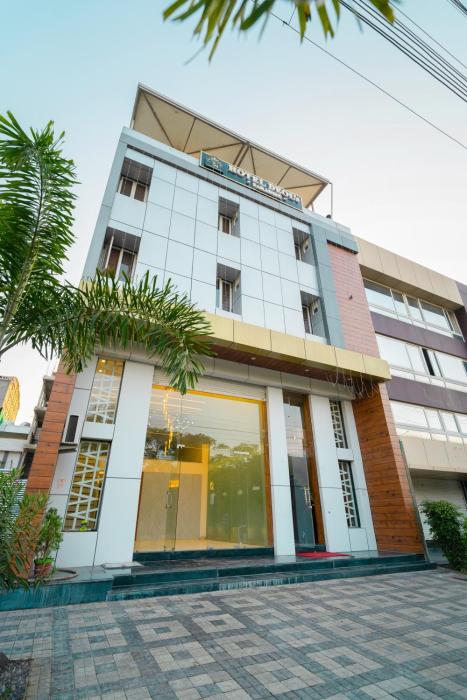 hotel deols paradise