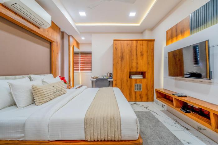 hotel deols paradise