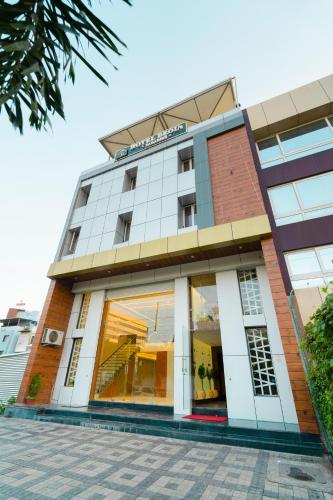 hotel deols paradise